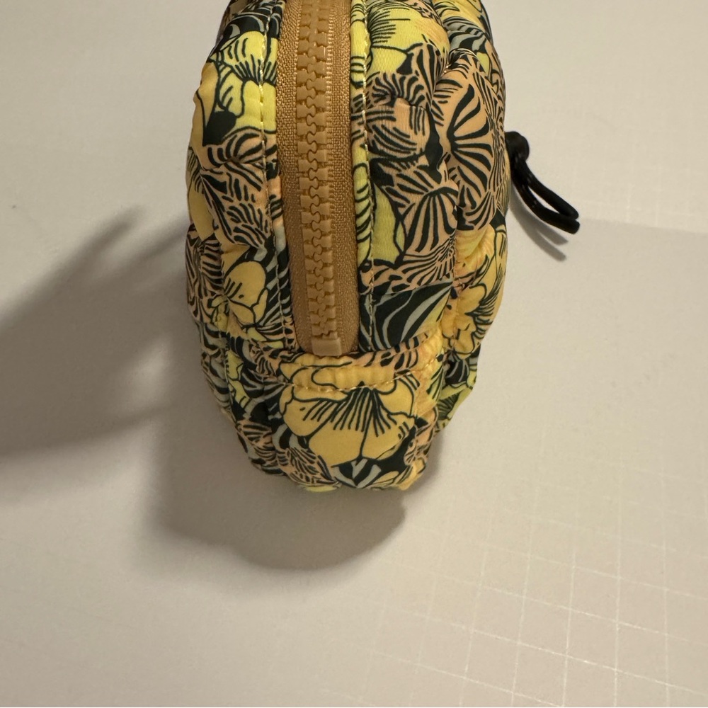 FP Movement by Free People Quilted Mini Pouch NWT - Picture 9 of 11